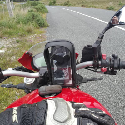 Guanti da moto certificati EN13594, obbligatori in Francia per viaggiare in sicurezza